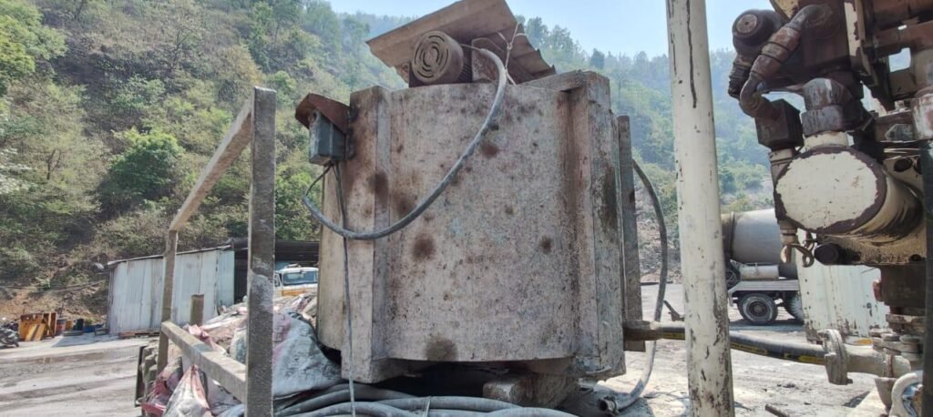 Cement mixing drum